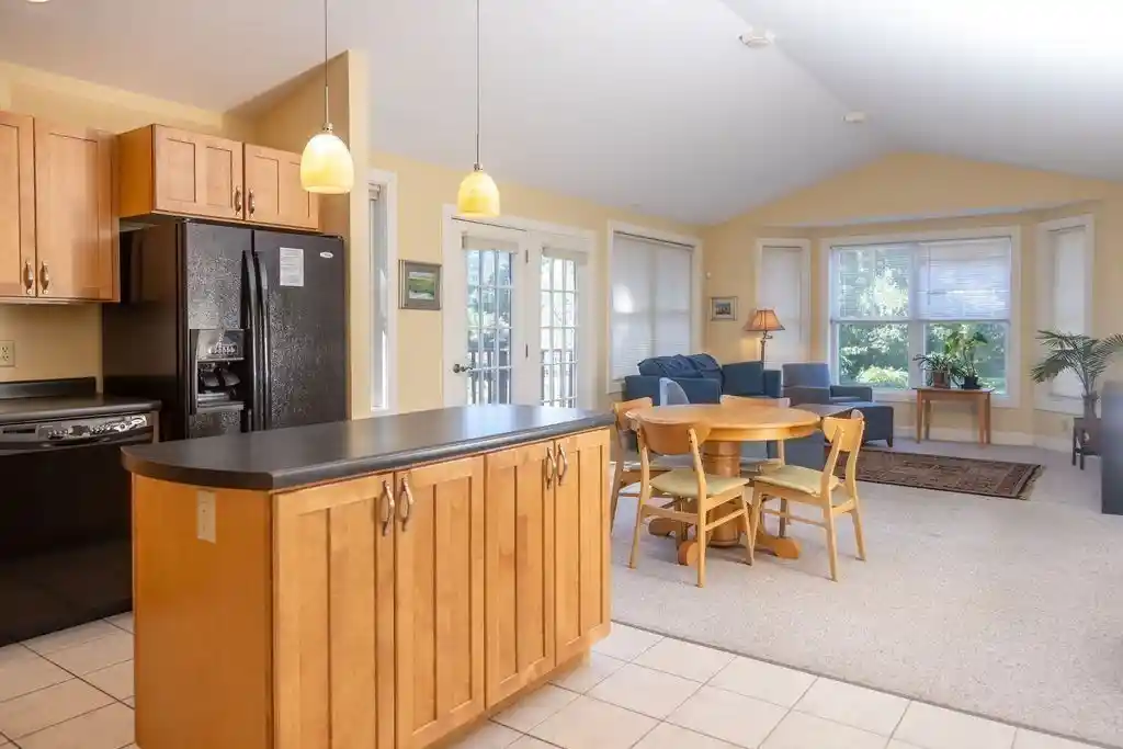 Listing Photo 2 - Condo for sale in 26 Myers Farm Ln located at 26 Myers Farm Ln, Greenfield, MA 01301 - Unit #26