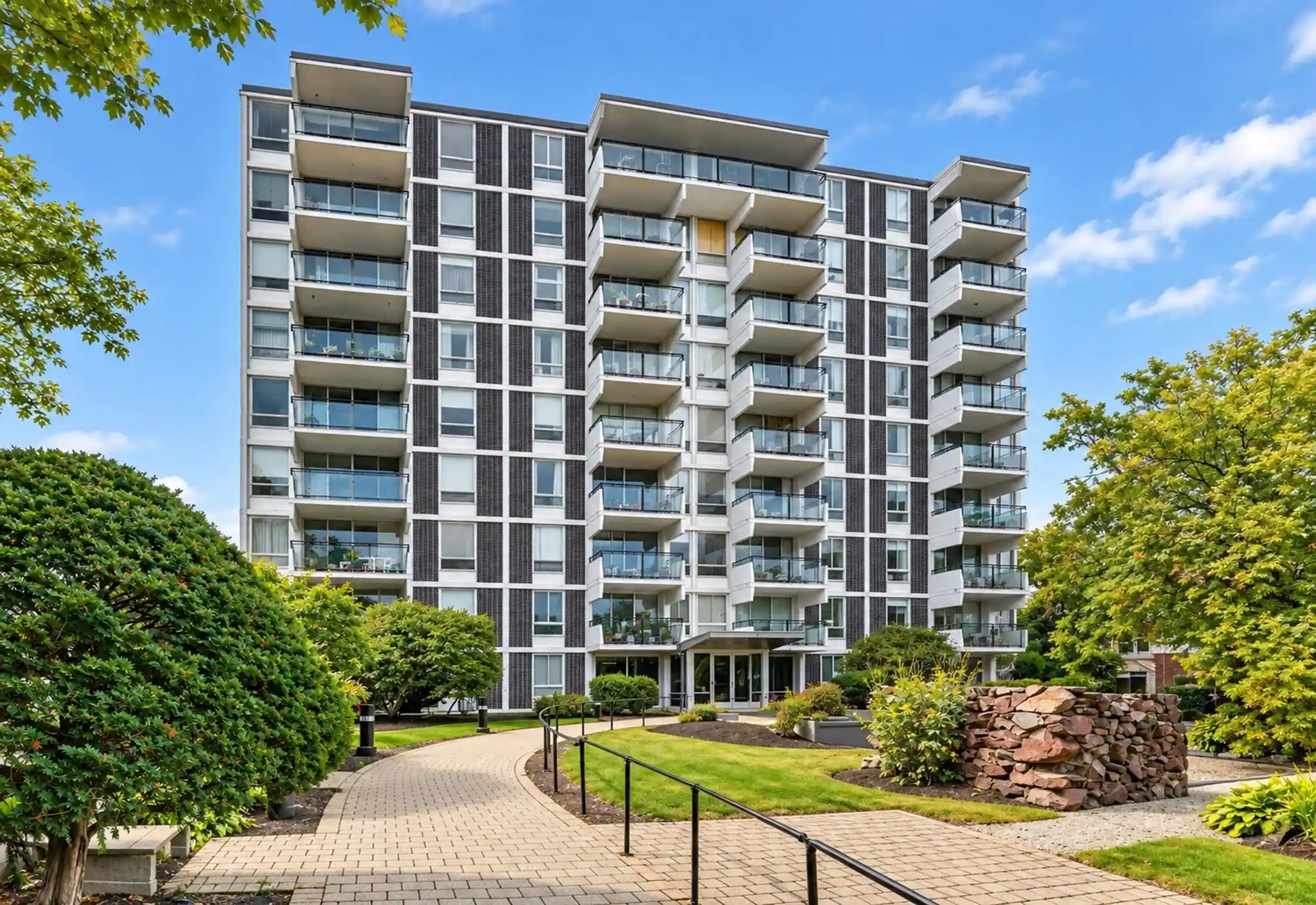 Listing Photo 1 - Condo for sale in 60 Babcock St located at 60 Babcock St, Brookline, MA 02446 - Unit #32