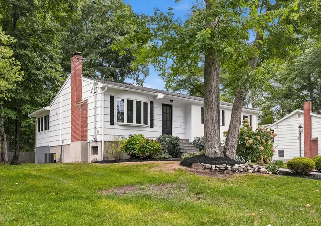 Photo 2 of Single family home for sale at 41 Marron Ave, Stoughton, MA 02072 | MLS# 73581235 | Listing updated on 2026-10-16