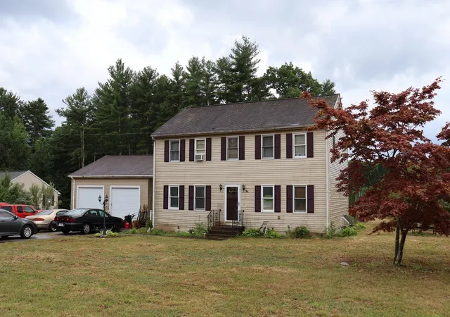 Photo 1 of Single family home for sale at 117 Charlton St, Oxford, MA 01540 | MLS# 73588137 | Listing updated on 2026-10-11
