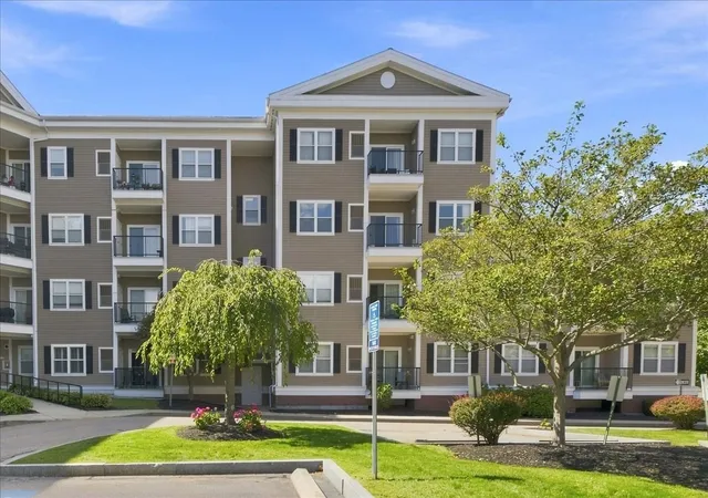 Photo 2 of Condo for sale at 989 East St #303, Dedham, MA 02026 | MLS# 73575432 | Listing updated on 2026-09-18
