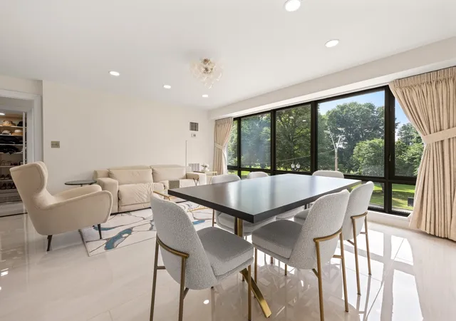 Photo 3 of Sale Pending at 165 Tremont St #302, Boston, MA 02111 | MLS# 73573327 | Listing updated on 2026-09-17