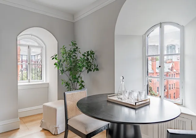 Photo 3 of Sale Pending at 334 Beacon #10, Boston, MA 02116 | MLS# 73577468 | Listing updated on 2026-10-14