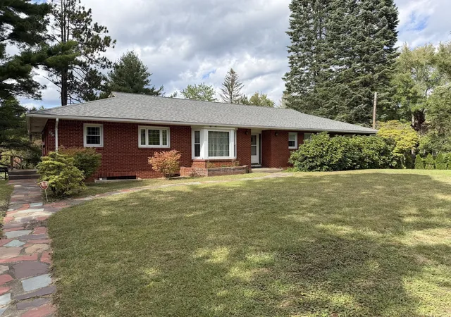 Photo 1 of Single family home for sale at 400 Shearer St, Palmer, MA 01069 | MLS# 73580092 | Listing updated on 2026-10-08