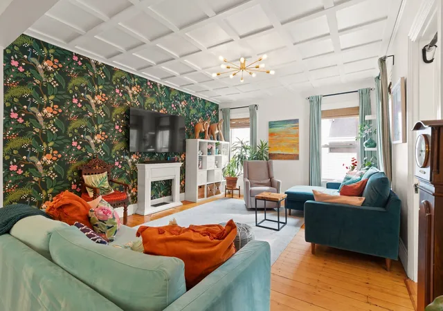 Listing Photo 2 - Condo for sale in building located at 169 Hunnewell Ave, Newton, MA 02458 - Unit #2