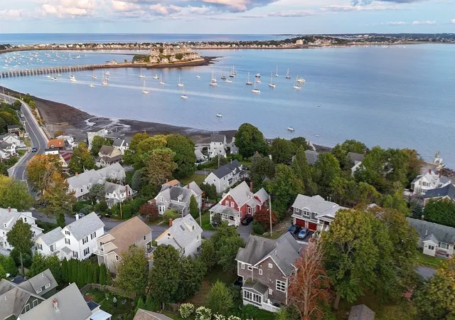 Photo 2 of Sale Pending at 14 Highland Ave, Hull, MA 02045 | MLS# 73574779 | Listing updated on 2026-10-01