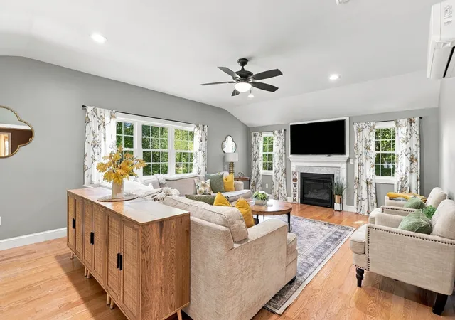 Single family home for sale at 117 Hunt Rd, Chelmsford, MA 01824 | MLS# 73578818