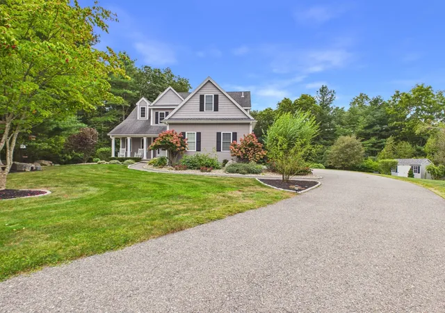 Photo 1 of Single family home for sale at 16 Tabor Rd, Uxbridge, MA 01569 | MLS# 73584958 | Listing updated on 2026-10-16
