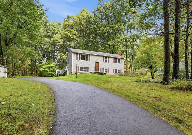 Single family home for sale at 10 Beaver Brk Rd, Littleton, MA 01460 | MLS# 73584427