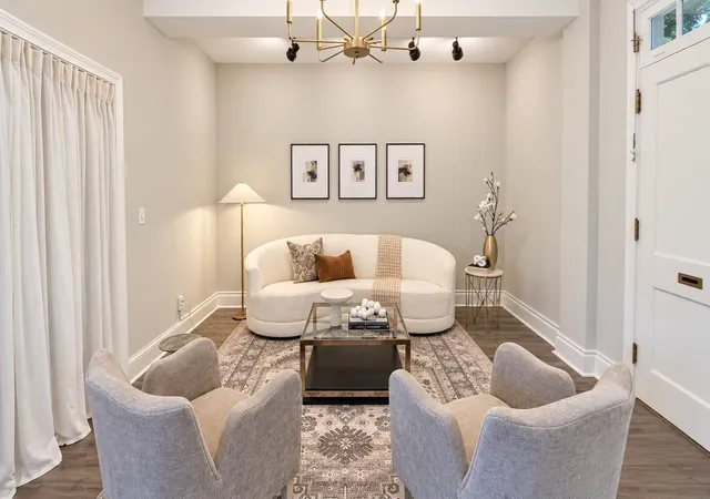 Listing Photo 2 - Condo for sale in building located at 354 N Main St, Andover, MA 01810 - Unit #306