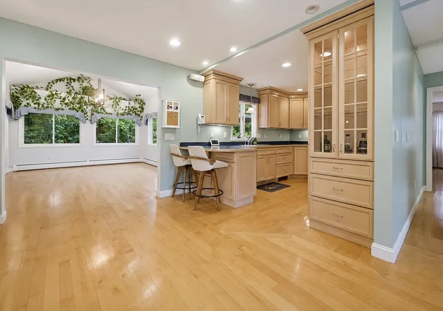 Photo 4 of Condo for sale at 11 Weatherstone Dr #11, Worcester, MA 01604 | MLS# 73571646 | Listing updated on 2026-09-07
