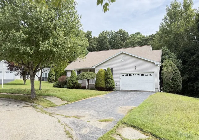 Photo 3 of Single family home for sale at 12 Deerfield Cir, Auburn, MA 01501 | MLS# 73576030 | Listing updated on 2026-09-15