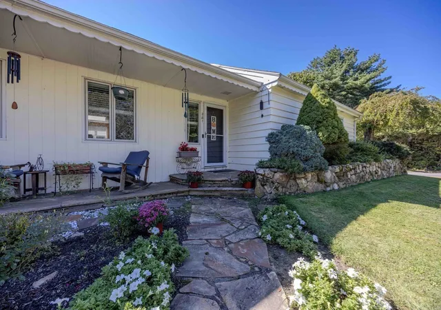 Photo 2 of Single family home for sale at 281 Village St, Medway, MA 02053 | MLS# 73585746 | Listing updated on 2026-10-10