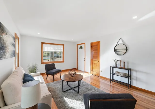 Photo 4 of Single family home for sale at 30 French St, Springfield, MA 01104 | MLS# 73575733 | Listing updated on 2026-09-11