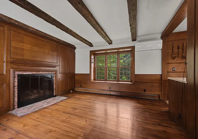 Photo 4 of Single family home for sale at 20 Graves St, South Deerfield, MA 01373 | MLS# 73572667 | Listing updated on 2026-09-11