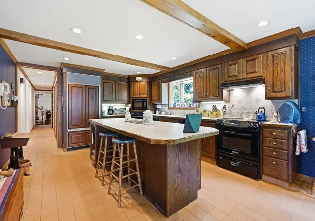 Photo 2 of Single family home for sale at 167 Llewellyn Dr, Westfield, MA 01085 | MLS# 73571240 | Listing updated on 2026-09-06