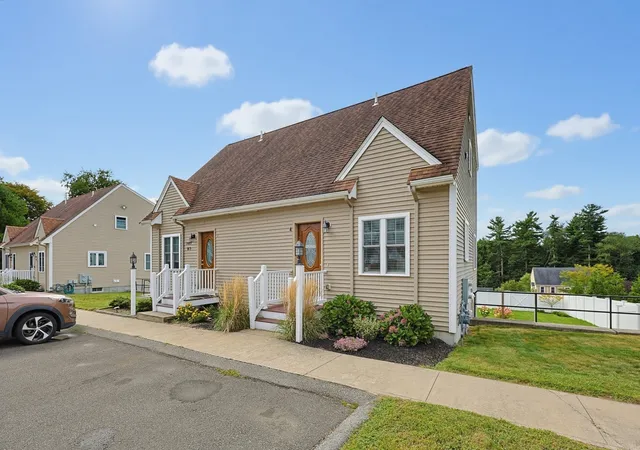 Photo 2 of Condo for sale at 1449 Main St #4, Hanson, MA 02341 | MLS# 73573638 | Listing updated on 2026-09-12