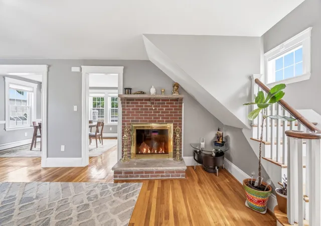 Photo 4 of Single family home for sale at 606 Lincoln Ave, Saugus, MA 01906 | MLS# 73575173 | Listing updated on 2026-09-18