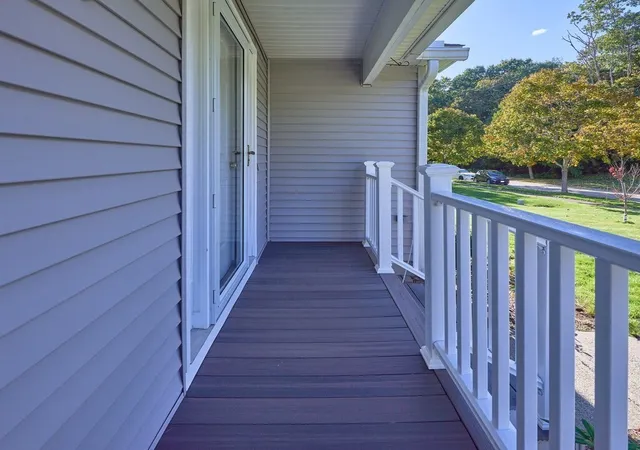 Photo 3 of Sale Pending at 60 Potter Farm Rd, Auburn, MA 01501 | MLS# 73584564 | Listing updated on 2026-10-16