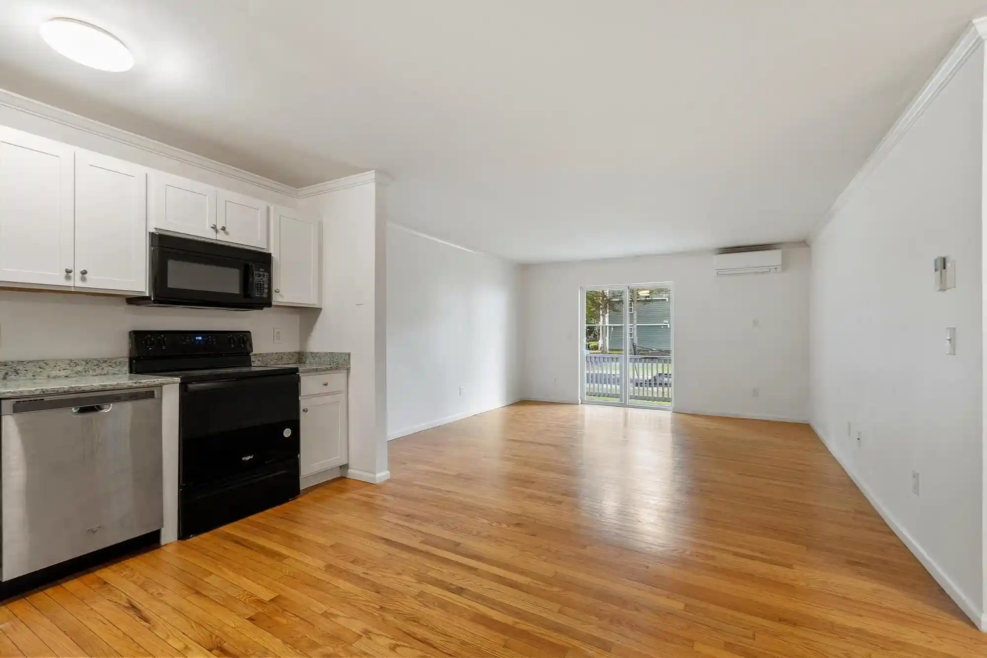 Listing Photo 2 - Condo for sale in 30 Abbey Rd located at 30 Abbey Rd, Leominster, MA 01453 - Unit #106