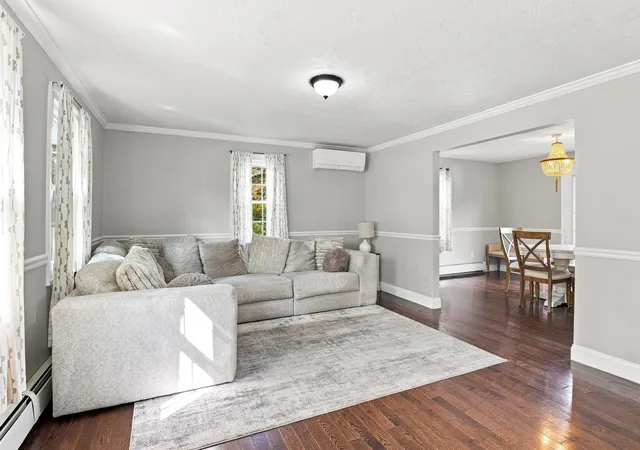 Photo 3 of Single family home for sale at 6 Westview Dr, Sutton, MA 01590 | MLS# 73574373 | Listing updated on 2026-09-20