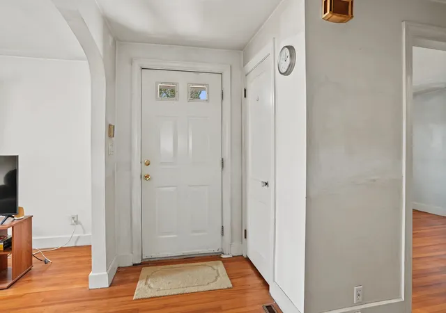 Photo 2 of Single family home for sale at 675 Burncoat St, Worcester, MA 01606 | MLS# 73588667 | Listing updated on 2026-10-28