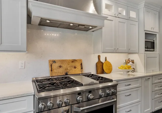 Photo 3 of Sale Pending at 360 Winter St, North Andover, MA 01845 | MLS# 73569257 | Listing updated on 2026-10-03