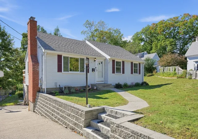 Photo 3 of Sale Pending at 129 Norton St, North Weymouth, MA 02191 | MLS# 73587748 | Listing updated on 2026-10-14