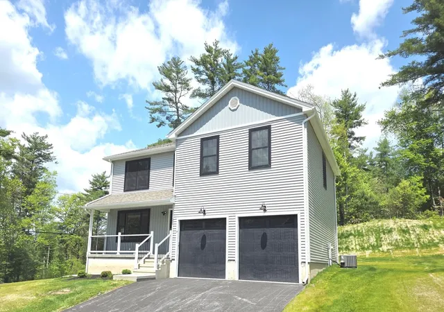 Photo 2 of Single family home for sale at 7 High Blf, Belchertown, MA 01007 | MLS# 73579230 | Listing updated on 2026-09-21