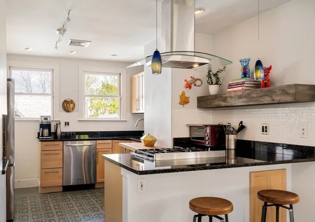Photo 2 of Condo for sale at 60 Dracut St #5, Boston, MA 02124 | MLS# 73577551 | Listing updated on 2026-10-20