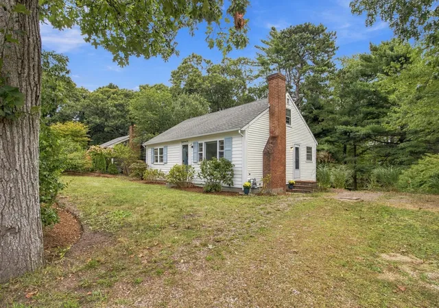 Photo 3 of Single family home for sale at 172 Telegraph Rd, Dennis Port, MA 02639 | MLS# 73580268 | Listing updated on 2026-10-18
