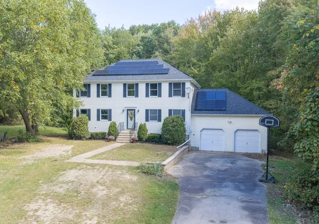 Photo 1 of Single family home for sale at 25 Caswell Ct, Douglas, MA 01516 | MLS# 73584912 | Listing updated on 2026-10-15