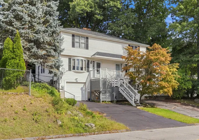 Photo 2 of Single family home for sale at 133 Commonwealth Ave #B, Worcester, MA 01604 | MLS# 73582210 | Listing updated on 2026-09-28