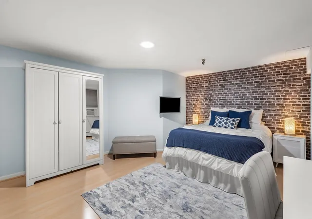 Listing Photo 5 - Condo for sale in building located at 259 Beacon St, Boston, MA 02116 - Unit #4