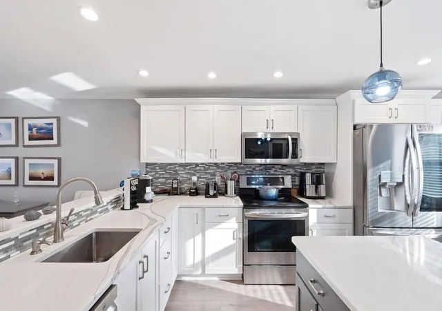 Listing Photo 5 - Condo for sale in building located at 14 Sea Cliff Dr, Plymouth, MA 02360 - Unit #14