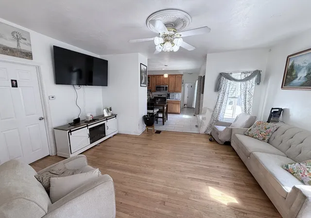 Photo 3 of House for sale at 19 Pearl St, Clinton, MA 01510 | MLS# 73573534 | Listing updated on 2026-09-12