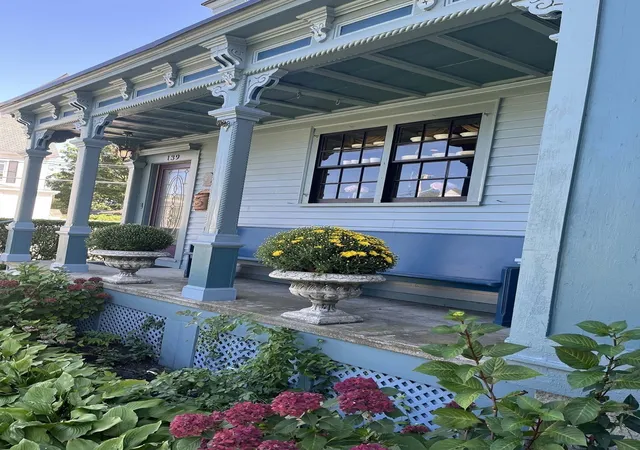 Photo 3 of Single family home for sale at 139 Methuen St, Lowell, MA 01850 | MLS# 73577701 | Listing updated on 2026-10-12