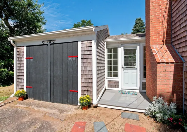 Photo 2 of Single family home for sale at 4 Old Ml Ln, Harwich, MA 02645 | MLS# 73574331 | Listing updated on 2026-09-11