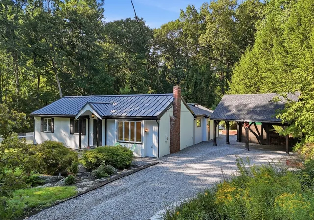 Photo 2 of Single family home for sale at 50 Heald Rd, Carlisle, MA 01741 | MLS# 73574547 | Listing updated on 2026-10-05