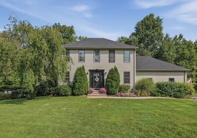 Photo 1 of Sale Pending at 5 Dunny Cvs Rd, Uxbridge, MA 01569 | MLS# 73576899 | Listing updated on 2026-10-07