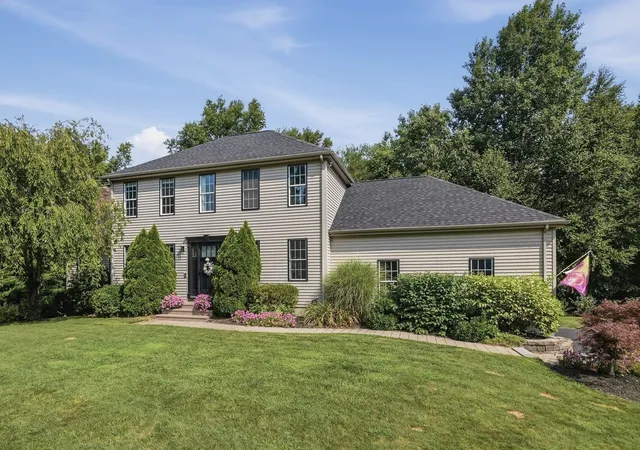Photo 2 of Sale Pending at 5 Dunny Cvs Rd, Uxbridge, MA 01569 | MLS# 73576899 | Listing updated on 2026-10-07