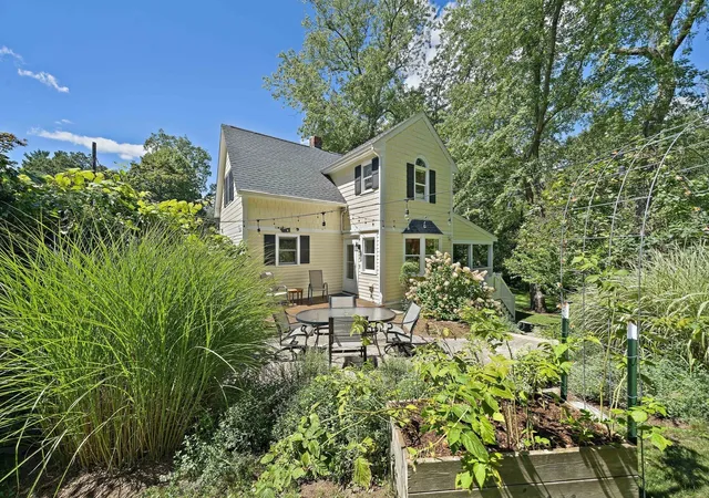 Photo 2 of Sale Pending at 16 Oakland Ave, Hanover, MA 02339 | MLS# 73574196 | Listing updated on 2026-09-29