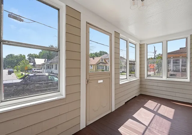 Photo 4 of Single family home for sale at 128 Wilber St, Springfield, MA 01104 | MLS# 73575832 | Listing updated on 2026-10-27