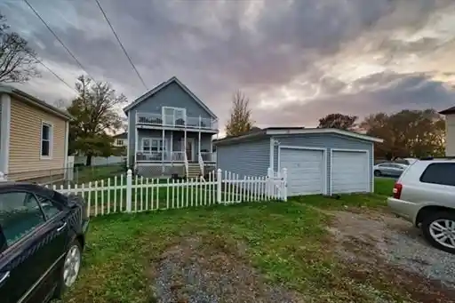 Listing Photo 2 - Condo for sale in 355 Peckham St located at 355 Peckham St, Fall River, MA 02724 - Unit 355 Peckham St