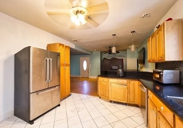 Listing Photo 5 - Condo for sale in building located at 355 Peckham St, Fall River, MA 02724