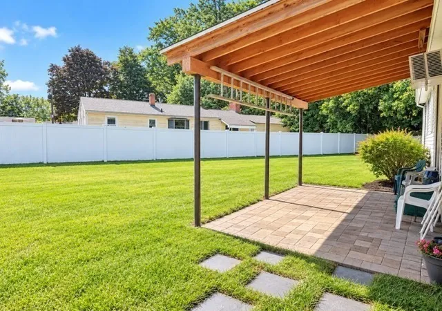 Photo 2 of Sale Pending at 709 N Branch Pkwy, Springfield, MA 01119 | MLS# 73573741 | Listing updated on 2026-09-15