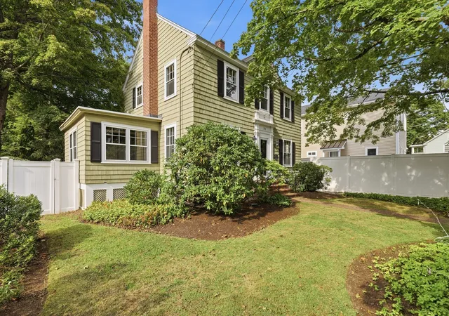 Photo 3 of Sale Pending at 74 Chestnut St, Andover, MA 01810 | MLS# 73571089 | Listing updated on 2026-09-29
