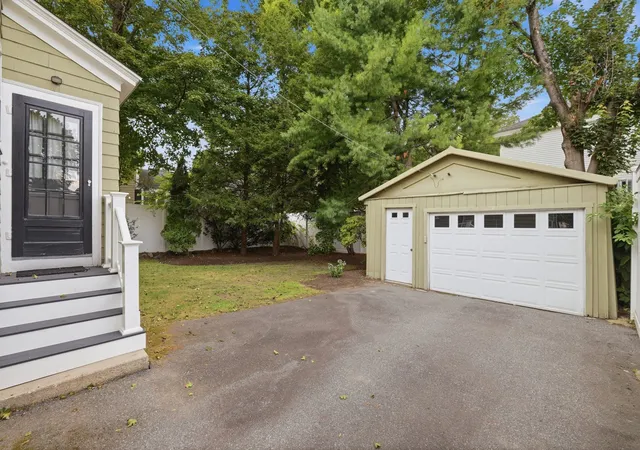Photo 4 of Sale Pending at 74 Chestnut St, Andover, MA 01810 | MLS# 73571089 | Listing updated on 2026-09-29