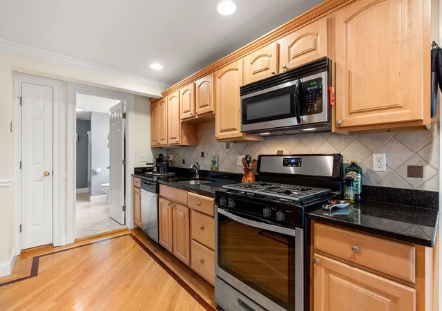 Listing Photo 4 - Condo for sale in building located at 12 Maple Ave, Upton, MA 01810 - Unit #3