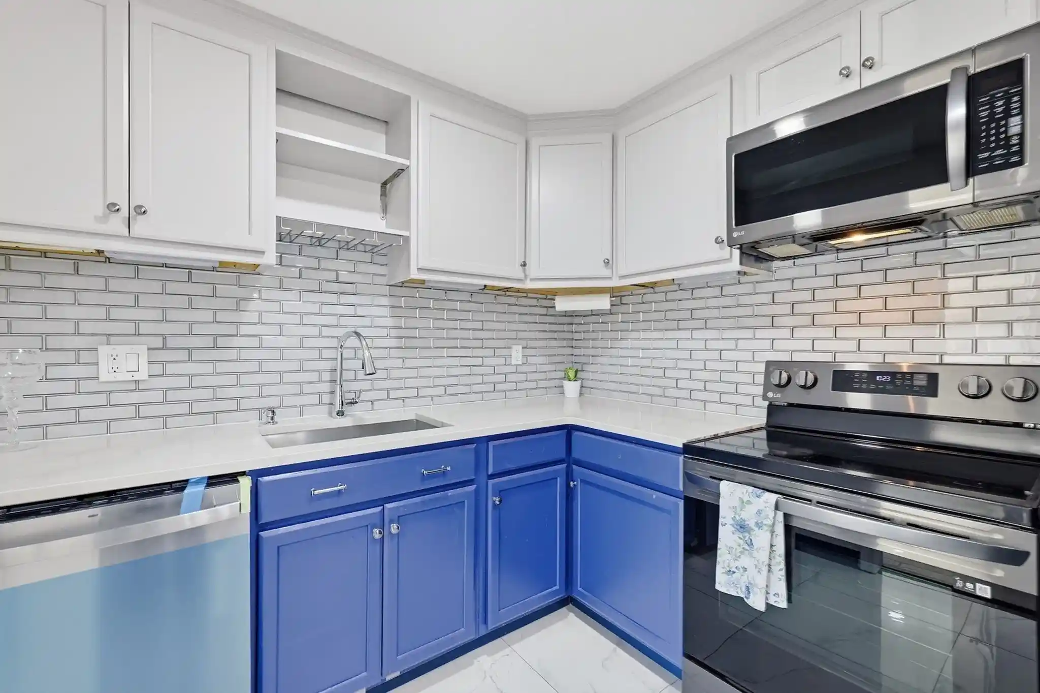 Listing Photo 1 - Condo for sale in 9 Weld St located at 9 Weld St, Framingham, MA 01702 - Unit #31